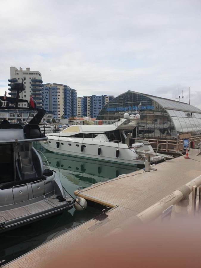 Ocean Village Apartment 直布罗陀 外观 照片